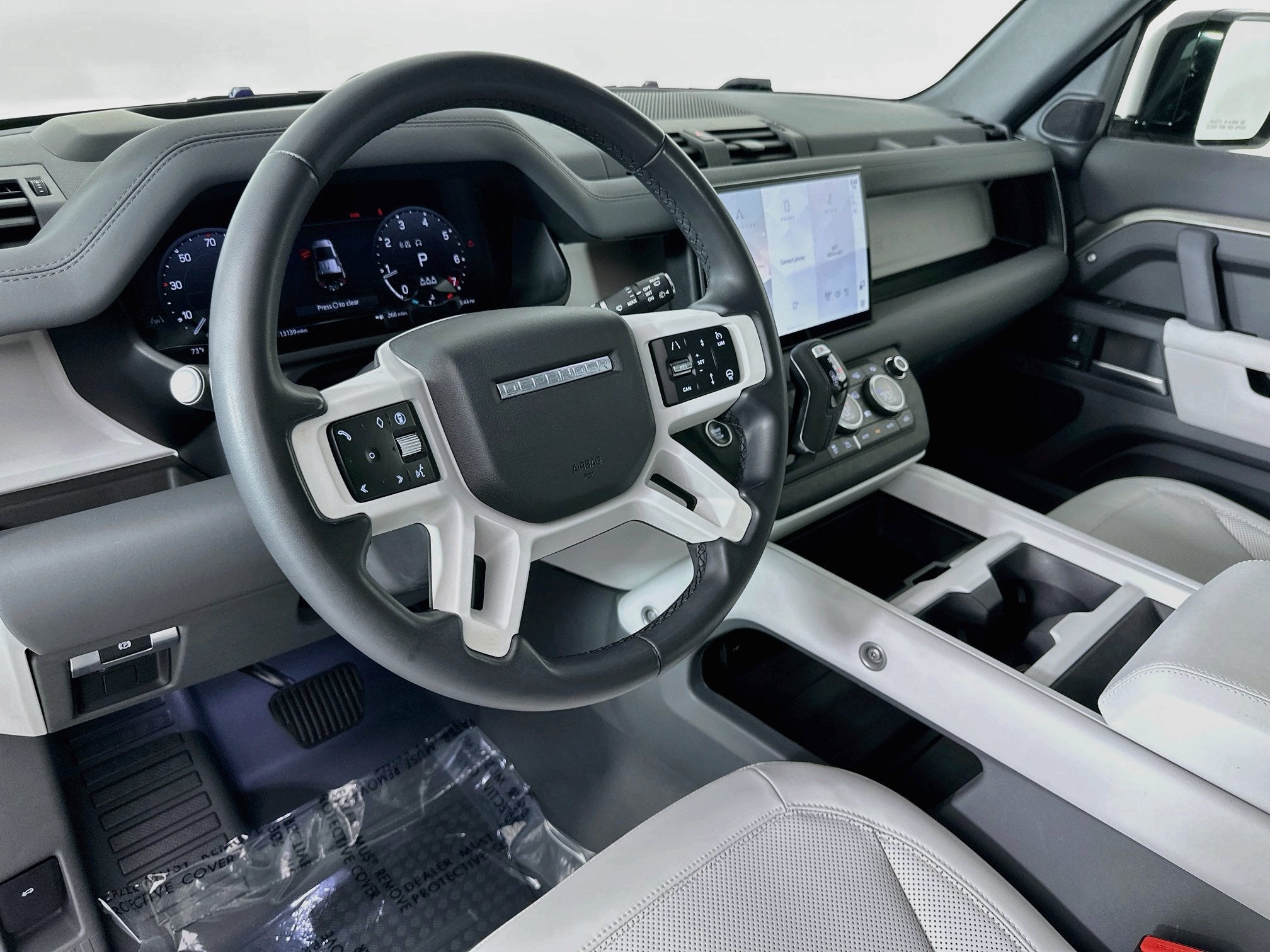 2025 Land Rover Defender 110 X-Dynamic SE