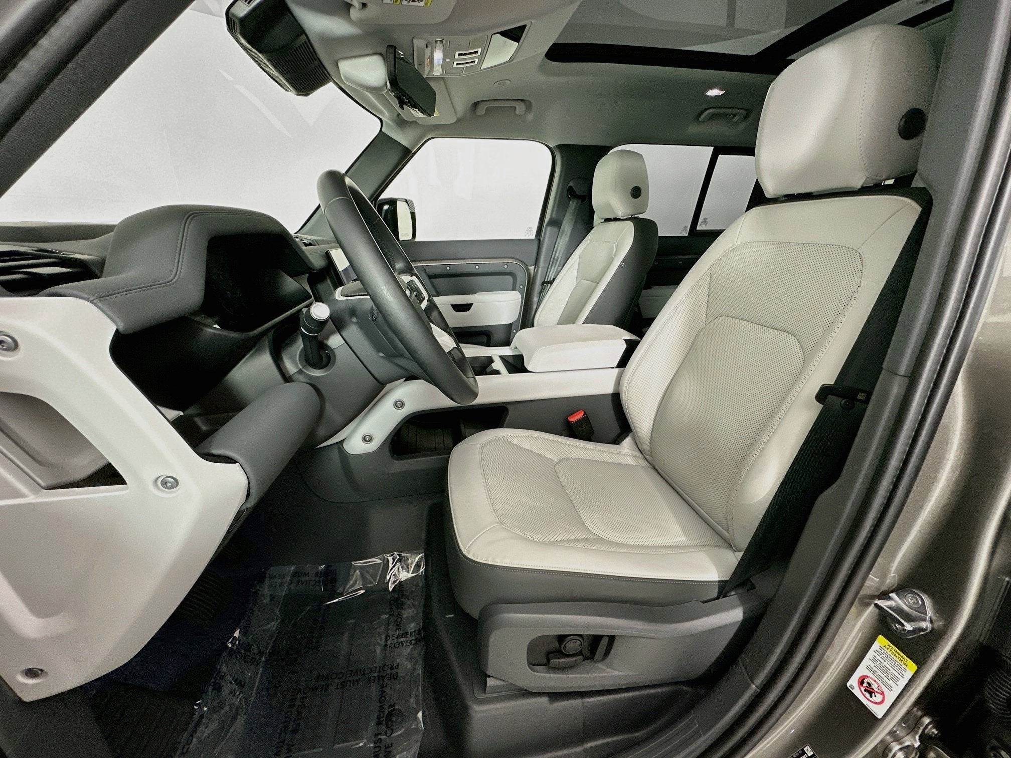 2025 Land Rover Defender 110 X-Dynamic SE