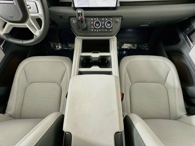 2025 Land Rover Defender 110 X-Dynamic SE
