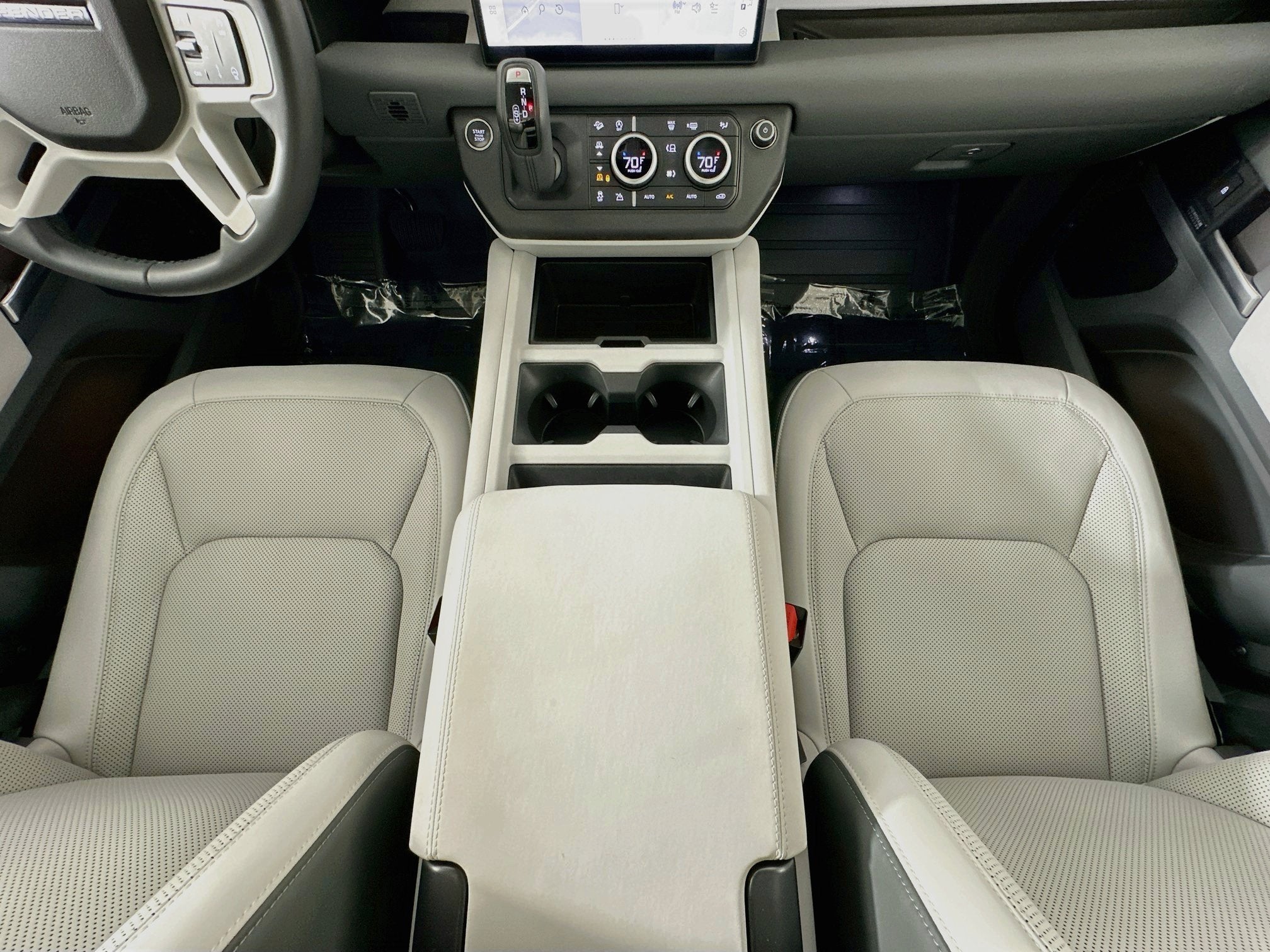 2025 Land Rover Defender 110 X-Dynamic SE