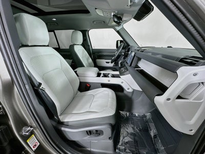 2025 Land Rover Defender 110 X-Dynamic SE