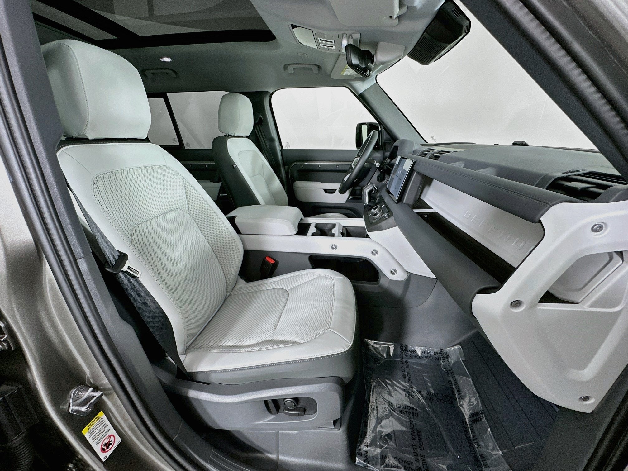 2025 Land Rover Defender 110 X-Dynamic SE