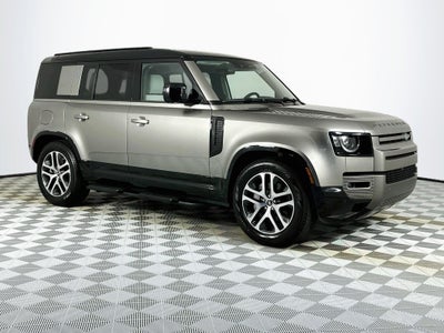 2025 Land Rover Defender 110 X-Dynamic SE