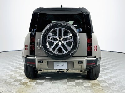 2025 Land Rover Defender 110 X-Dynamic SE