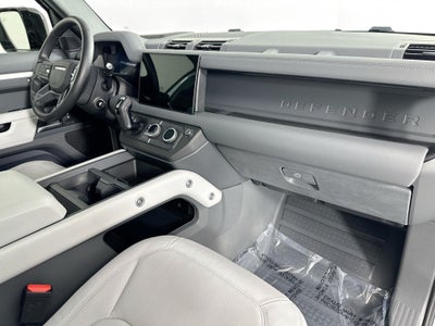 2025 Land Rover Defender 110 X-Dynamic SE
