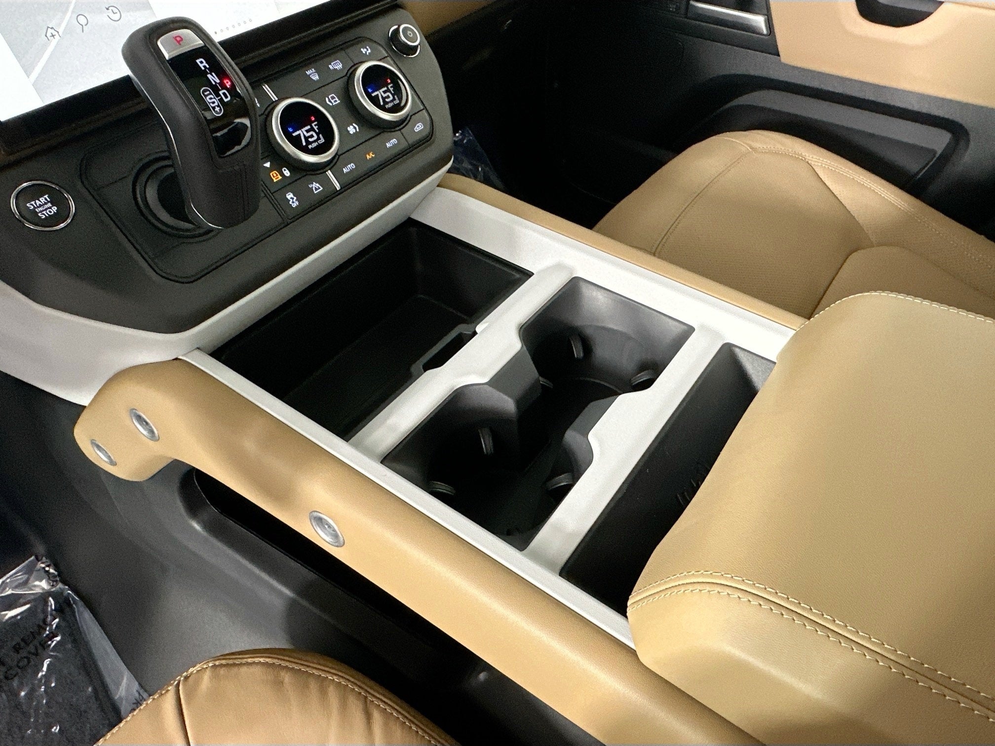 2026 Land Rover Defender 110 X-Dynamic SE