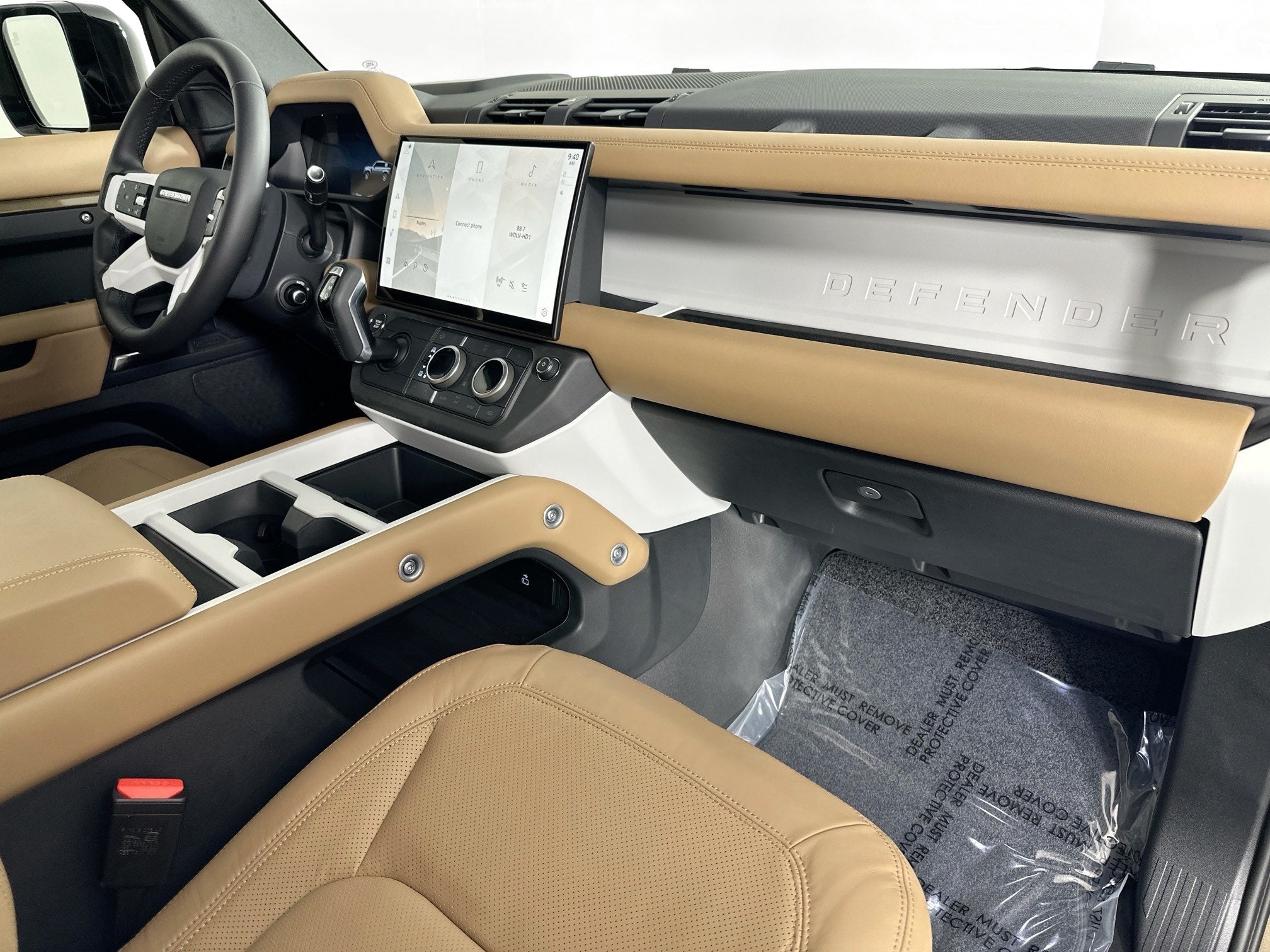 2026 Land Rover Defender 110 X-Dynamic SE