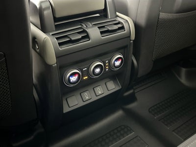 2026 Land Rover Defender 110 X-Dynamic SE