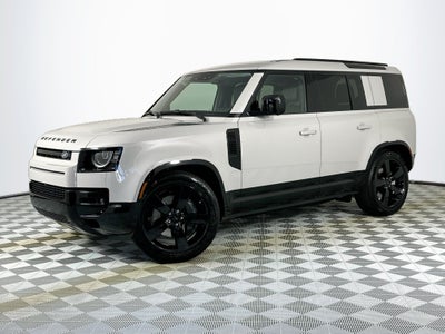 2026 Land Rover Defender 110 X-Dynamic SE