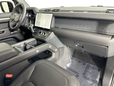 2026 Land Rover Defender 110 X-Dynamic SE