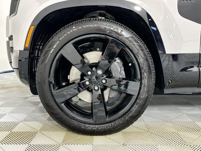 2026 Land Rover Defender 110 X-Dynamic SE