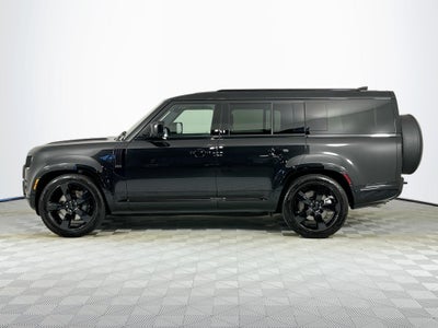 2026 Land Rover Defender 130 X-Dynamic SE