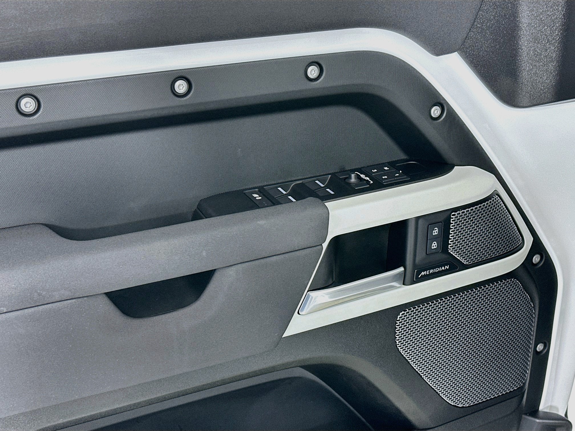 2023 Land Rover Defender 110 S