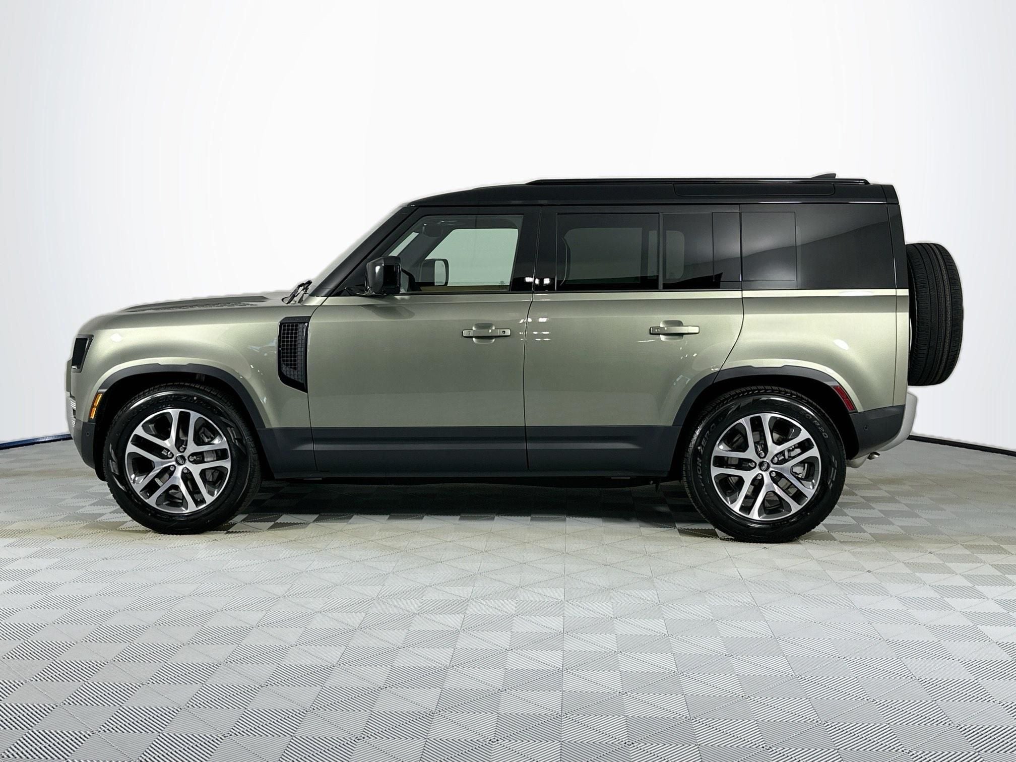2025 Land Rover Defender 110 S