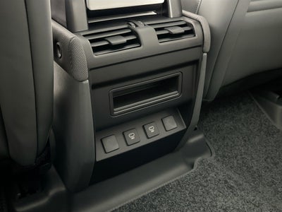 2025 Land Rover Defender 110 S