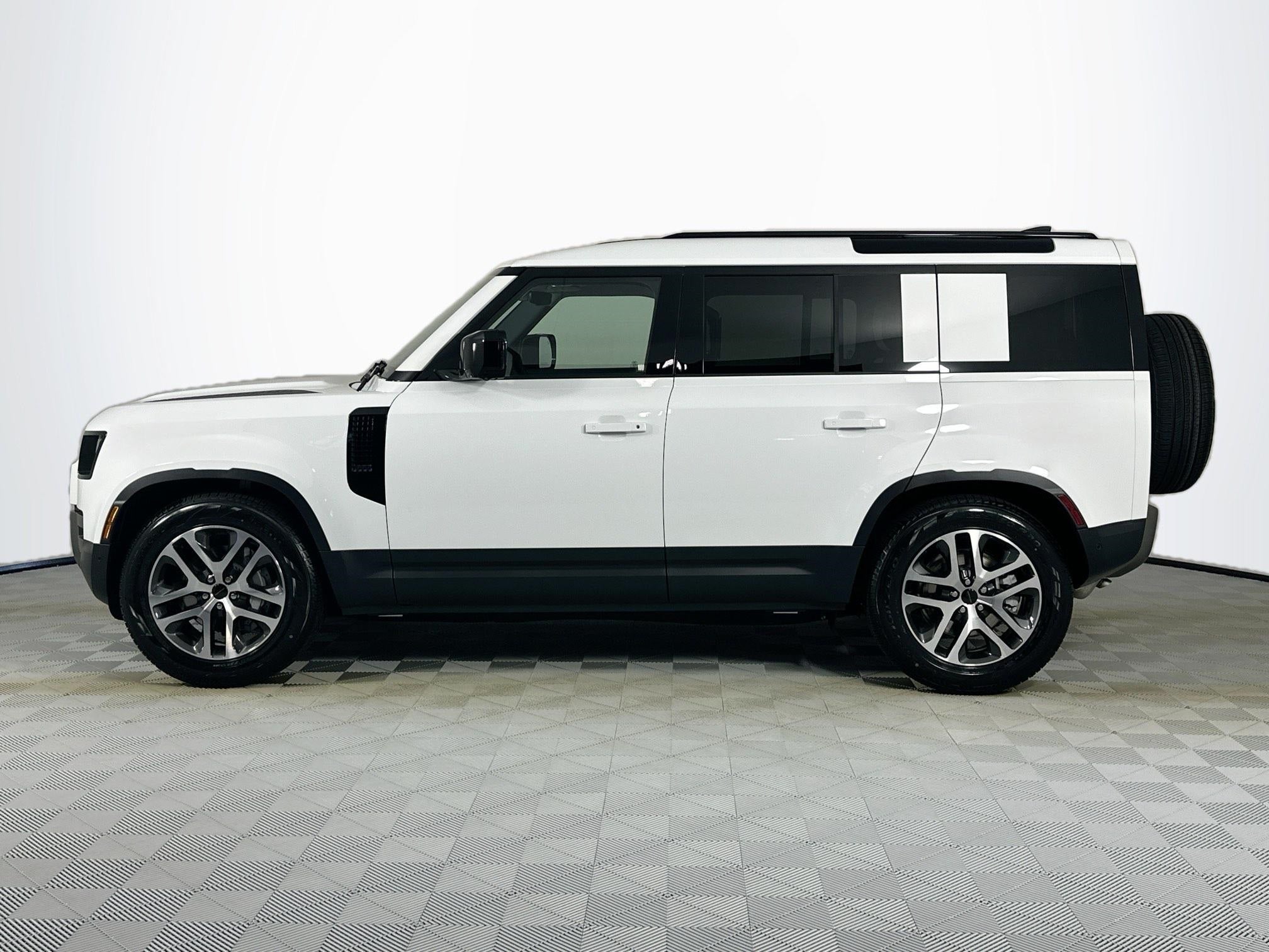 2026 Land Rover Defender 110 S