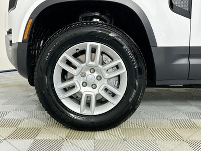 2025 Land Rover Defender 110 S