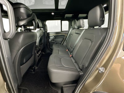 2025 Land Rover Defender 110 S