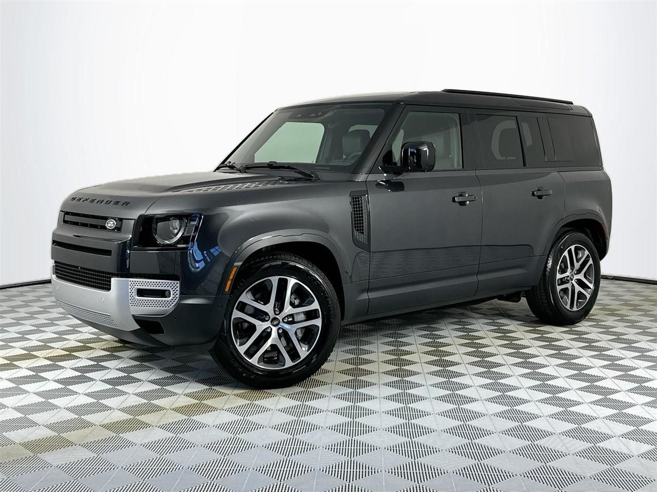 2025 Land Rover Defender 110 S