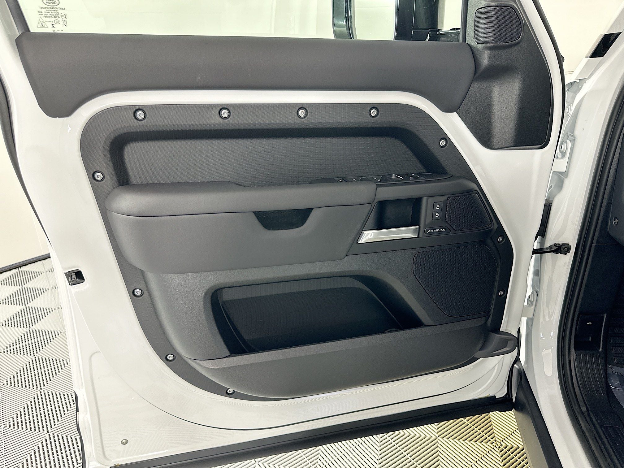 2026 Land Rover Defender 110 S