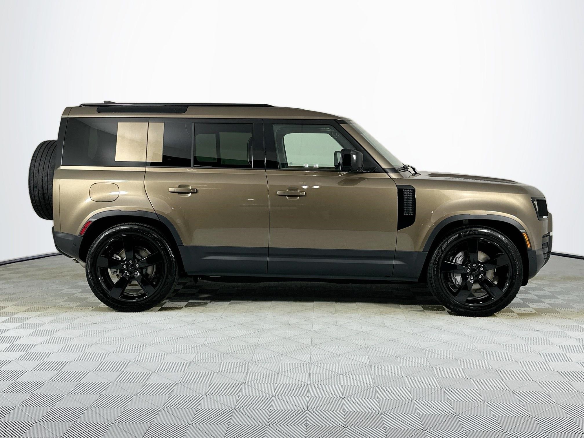 2026 Land Rover Defender 110 S