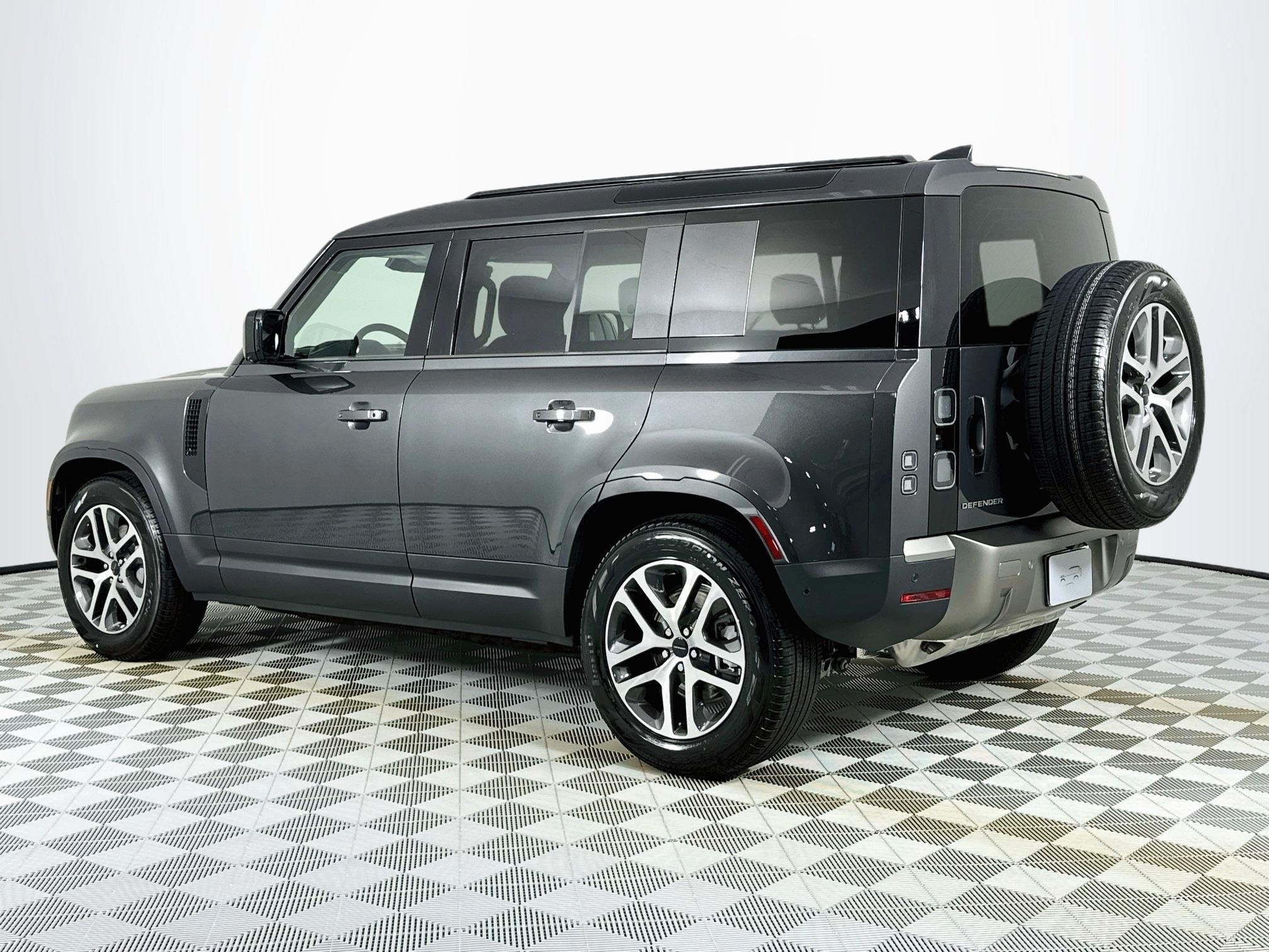 2026 Land Rover Defender 110 S