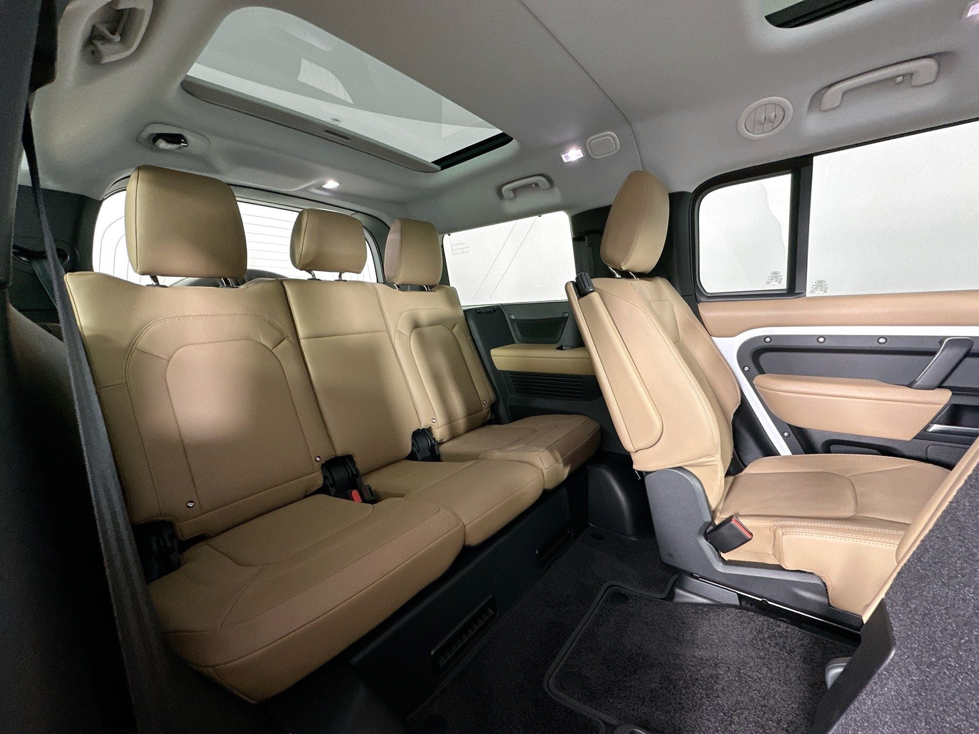 2025 Land Rover Defender 130 S