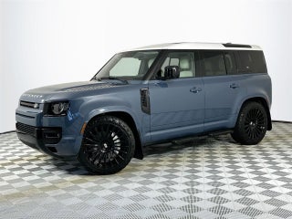 2024 Land Rover Defender 110 SE