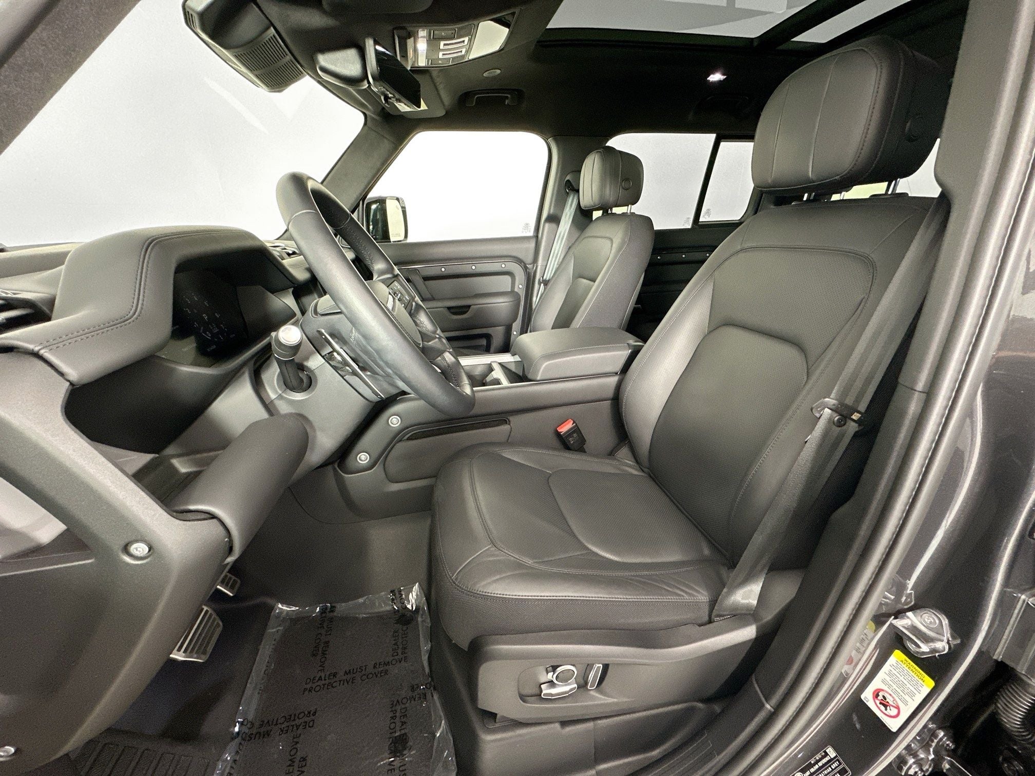 2025 Land Rover Defender 130 V8
