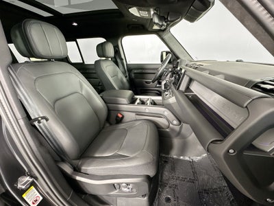 2025 Land Rover Defender 130 V8