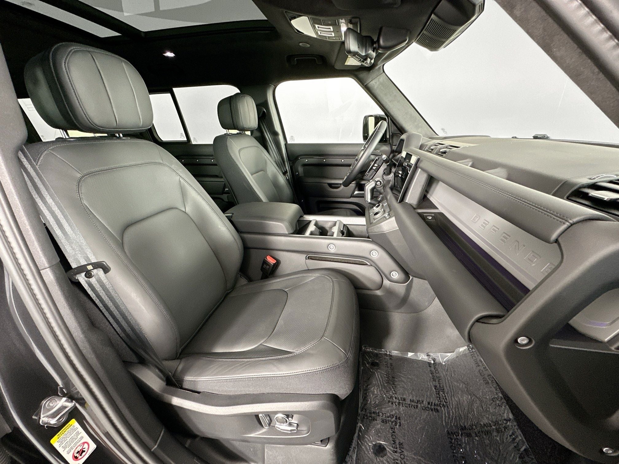2025 Land Rover Defender 130 V8