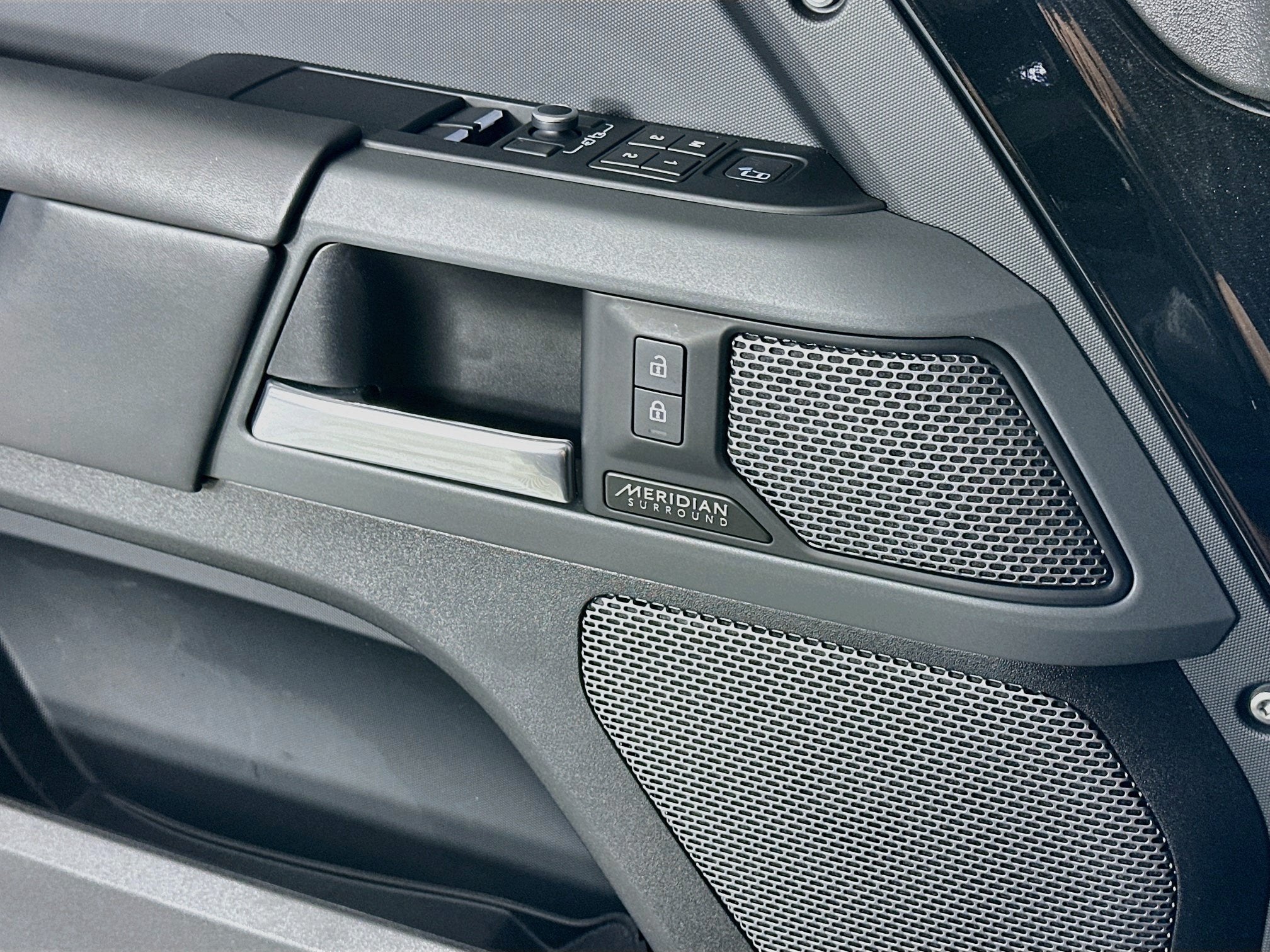 2023 Land Rover Defender 90 X