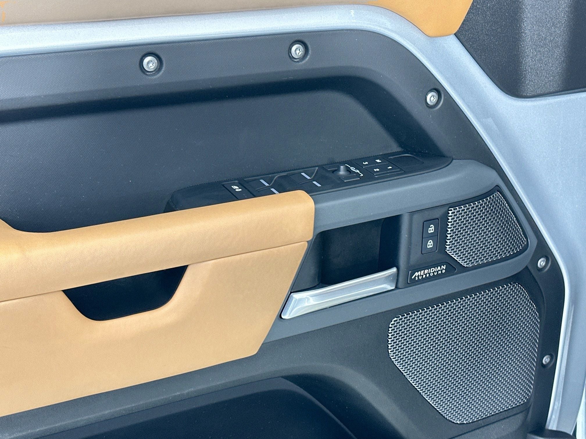 2023 Land Rover Defender 110 X