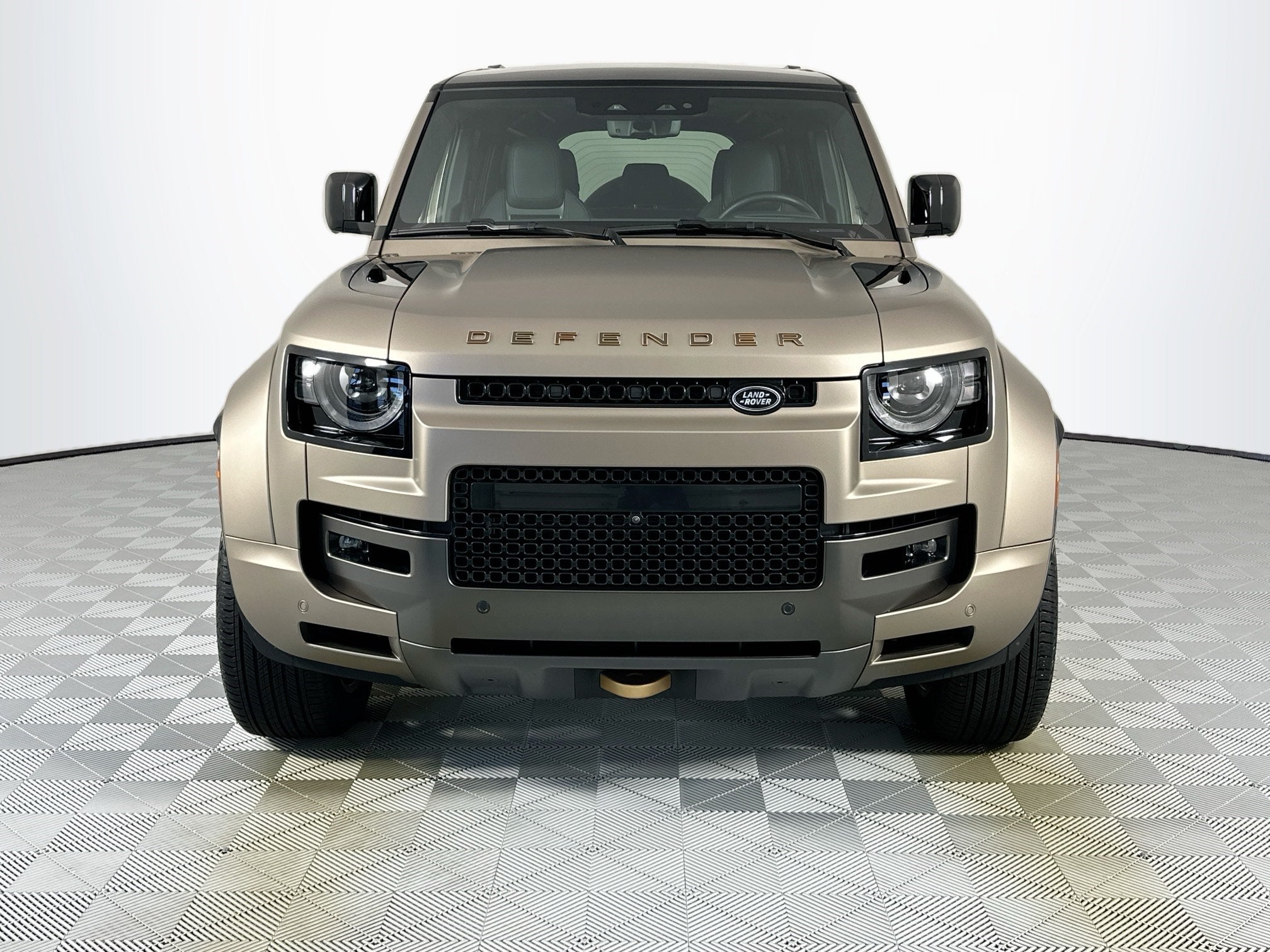 2025 Land Rover Defender 110 OCTA