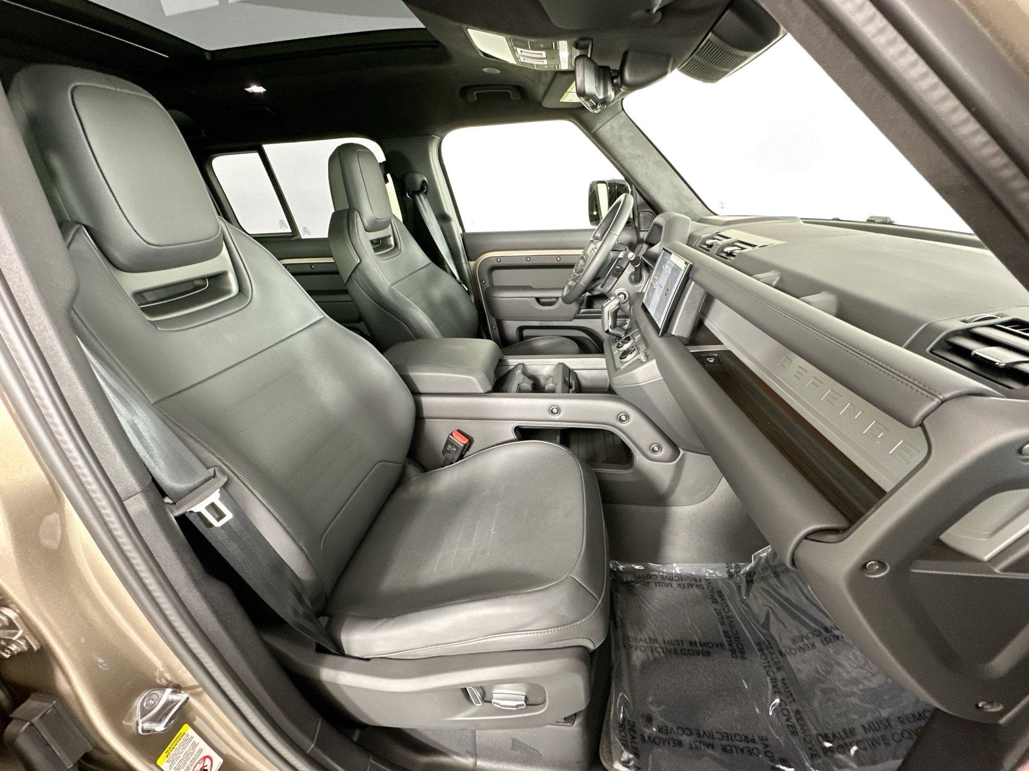 2025 Land Rover Defender 110 OCTA