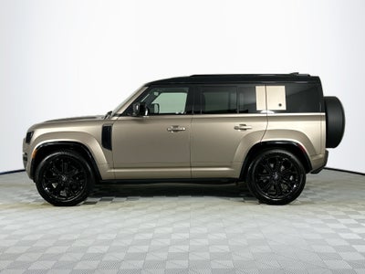 2025 Land Rover Defender 110 OCTA