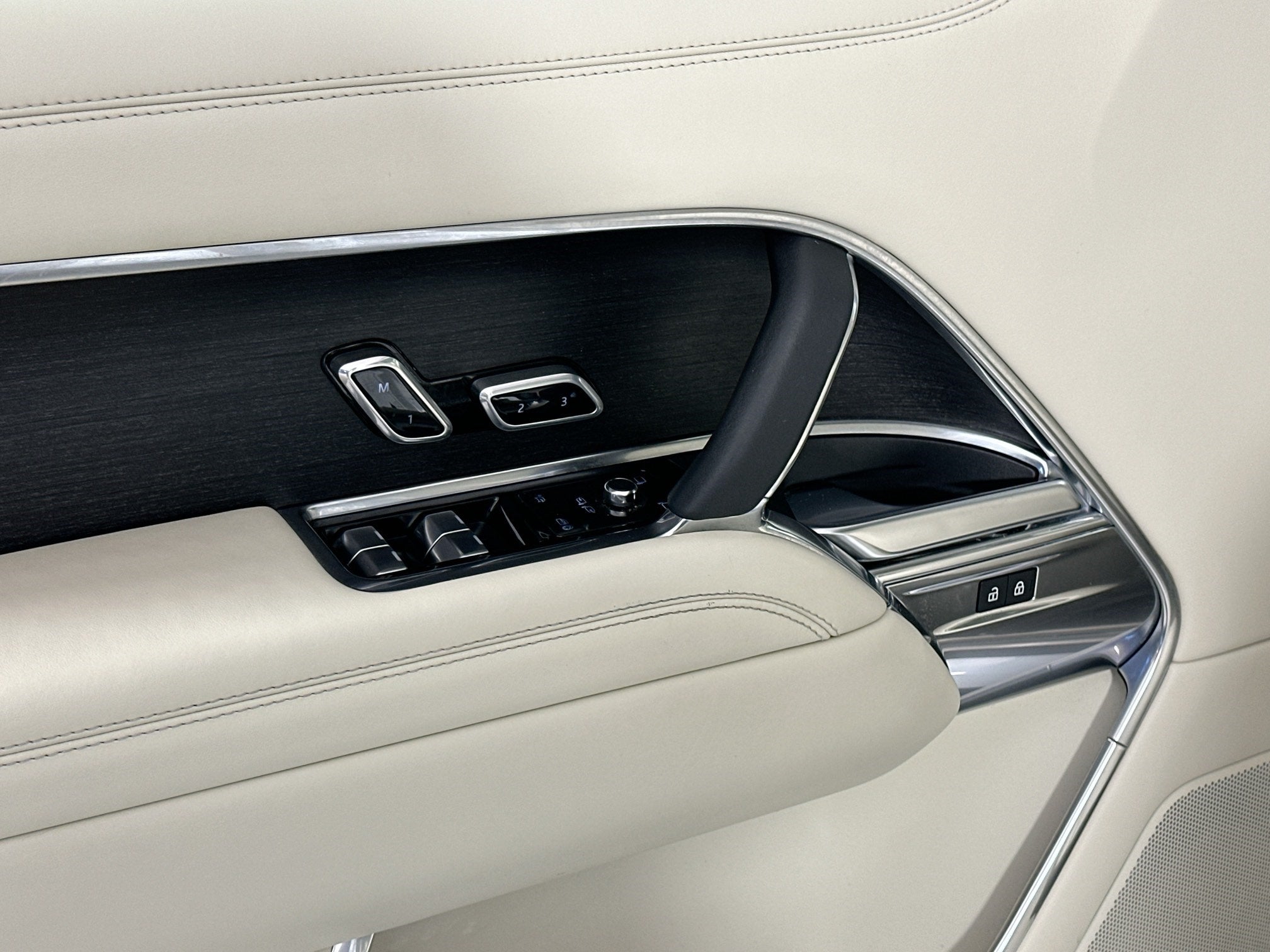 2023 Land Rover Range Rover Autobiography