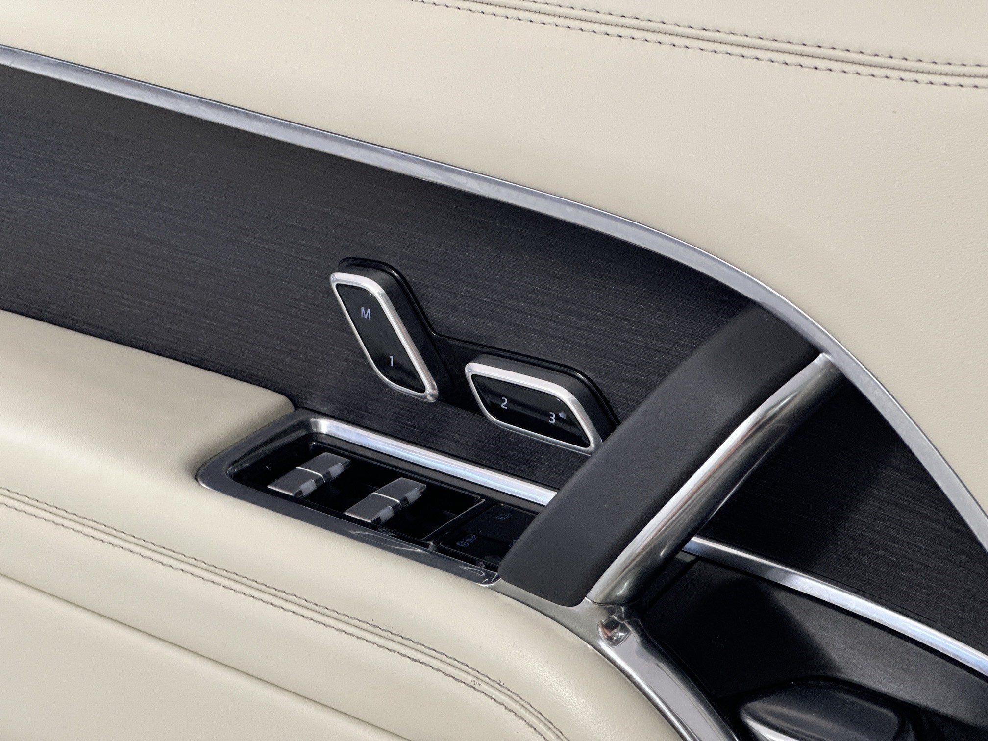 2023 Land Rover Range Rover Autobiography