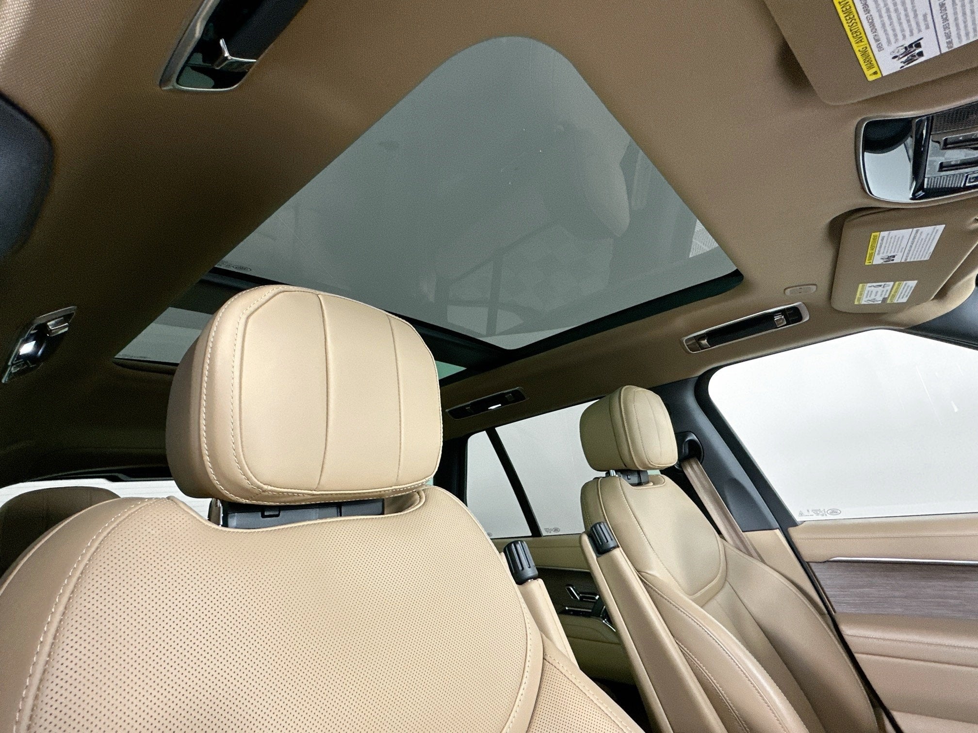 2023 Land Rover Range Rover SE