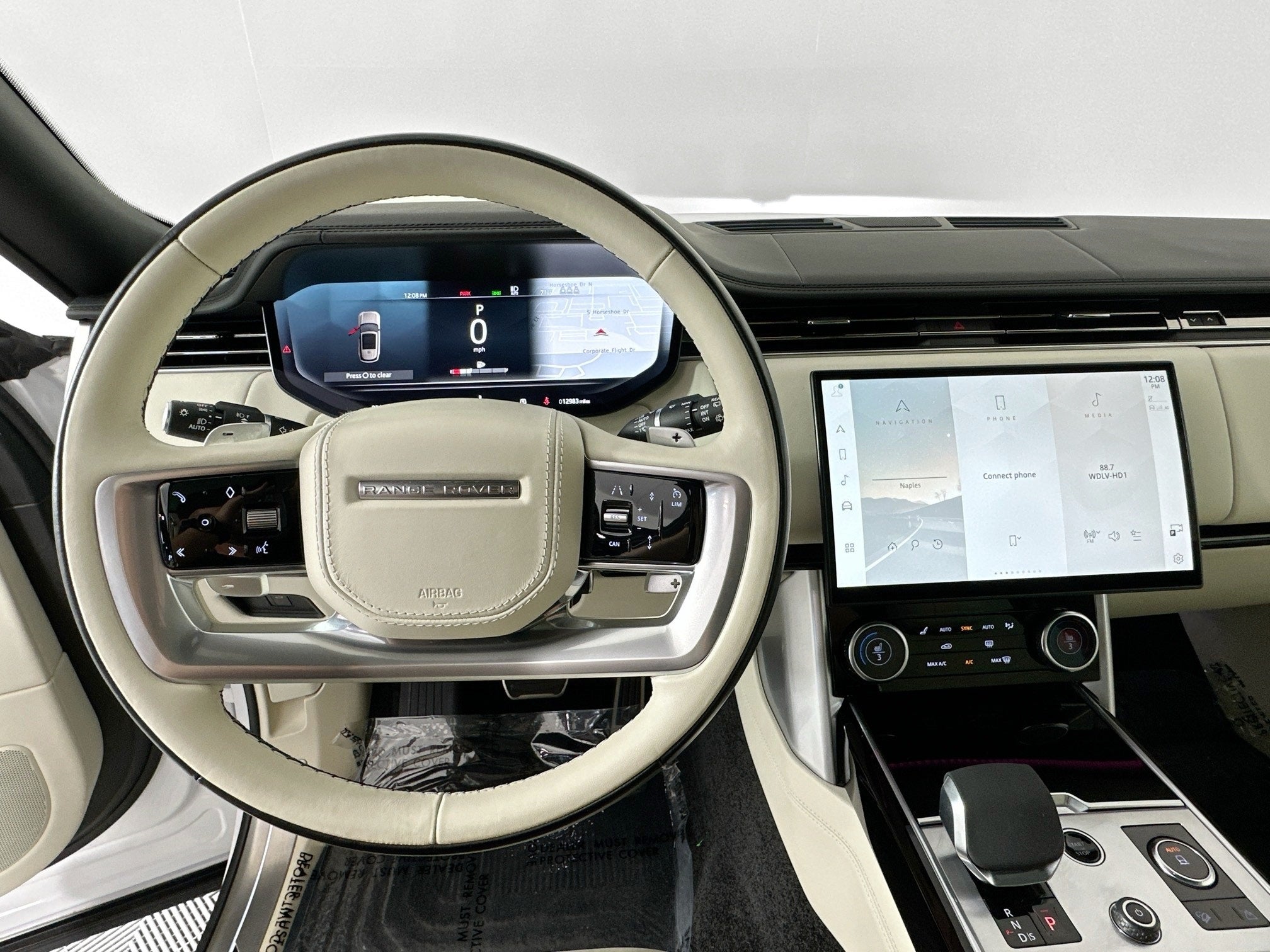 2023 Land Rover Range Rover SE