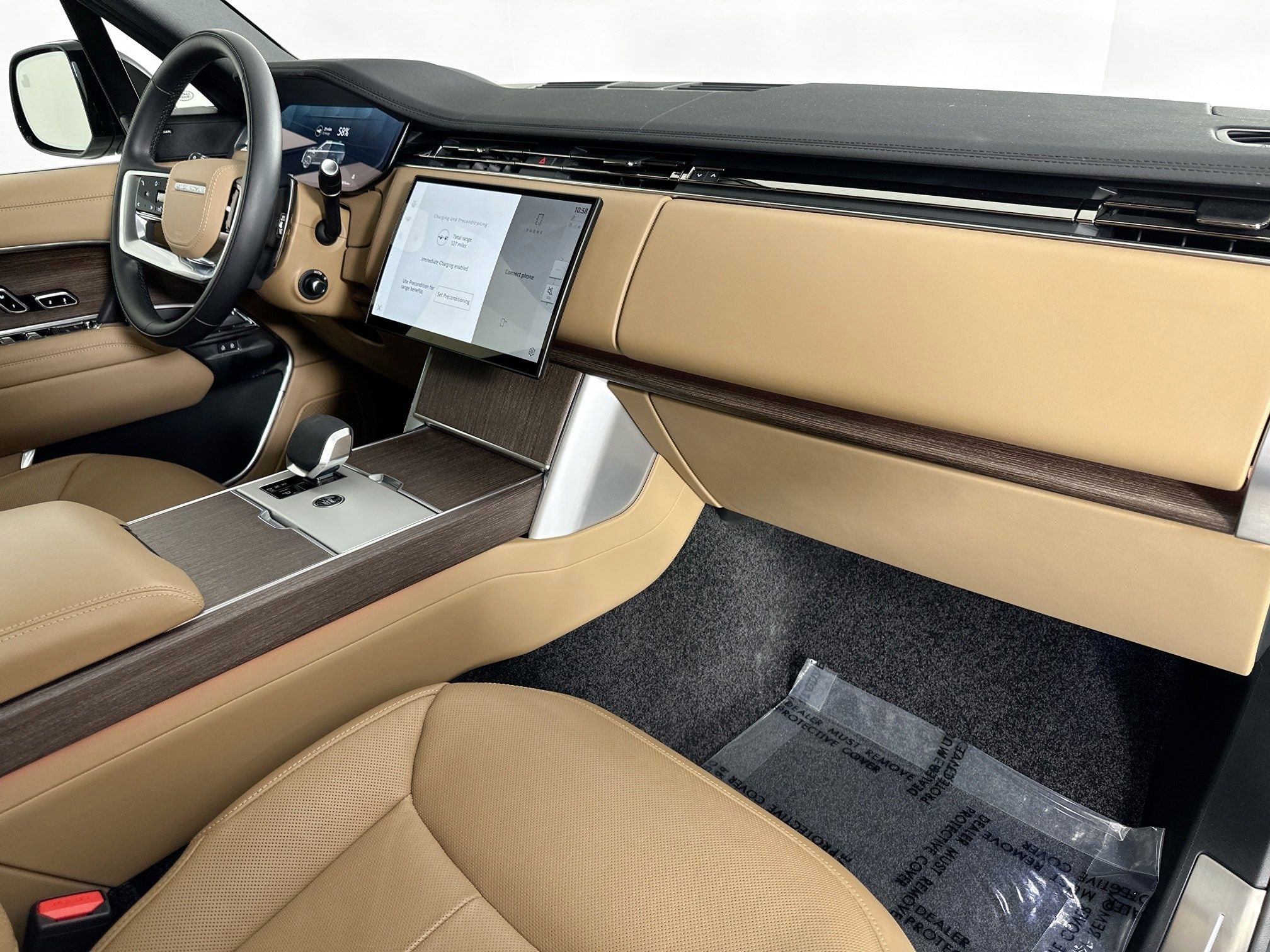 2025 Land Rover Range Rover Plug-In Hybrid SE