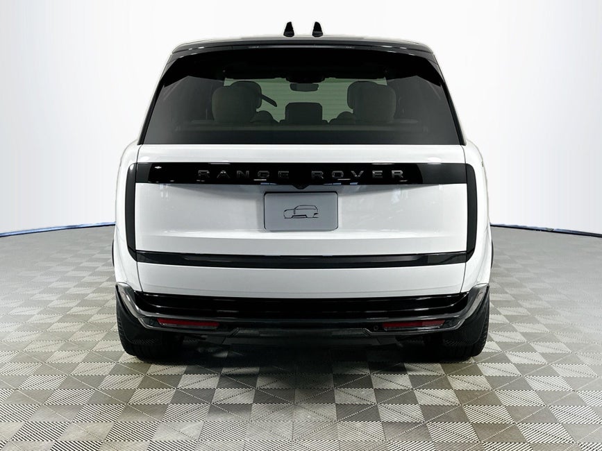 2024 Land Rover Range Rover SE in Naples, FL - Bentley Naples
