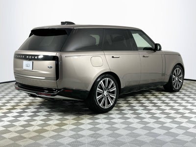 2023 Land Rover Range Rover SE