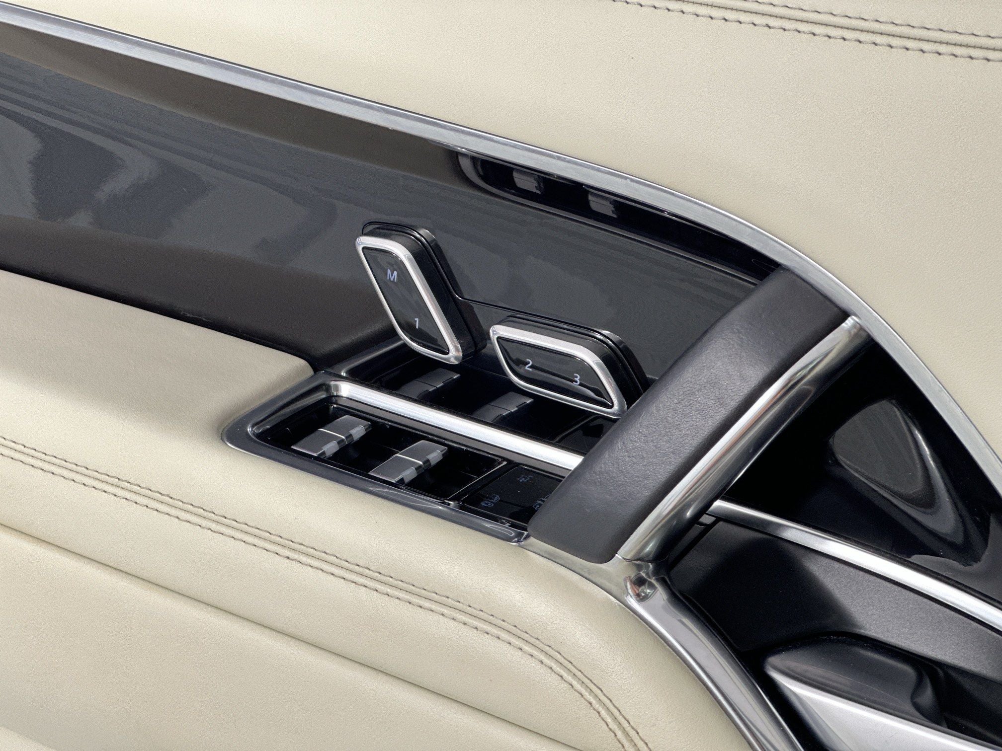 2024 Land Rover Range Rover SE