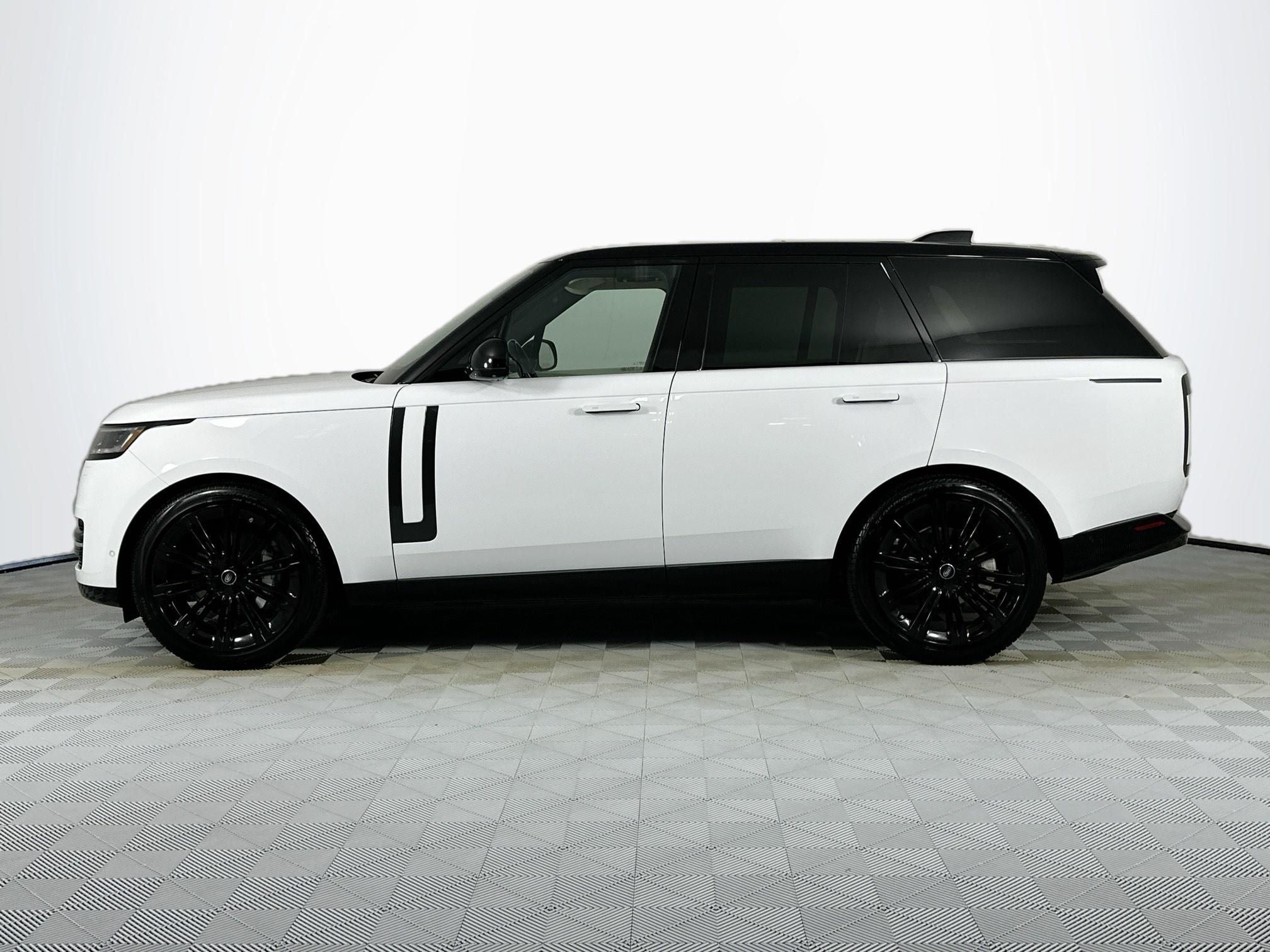 2024 Land Rover Range Rover SE