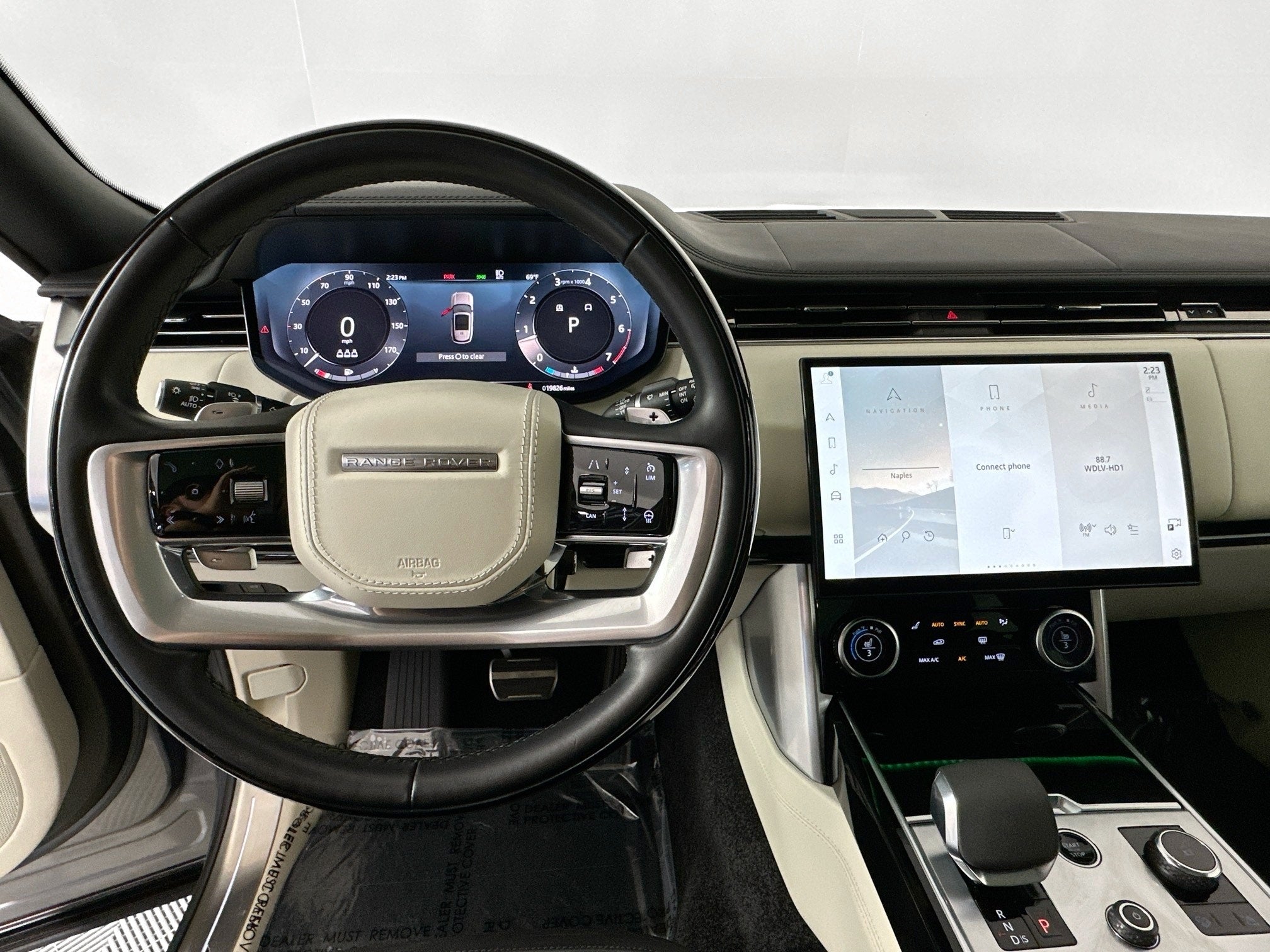 2023 Land Rover Range Rover SE