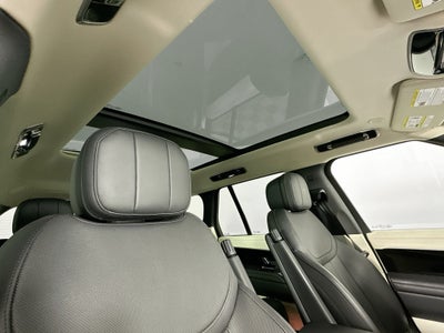 2023 Land Rover Range Rover SE
