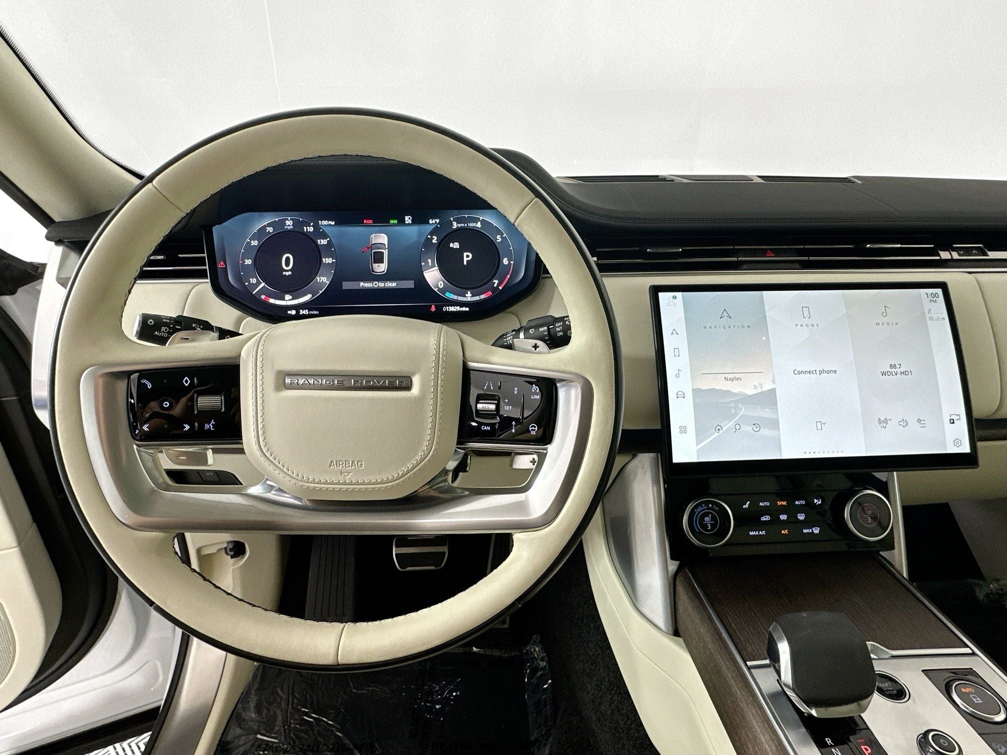 2023 Land Rover Range Rover SE LWB