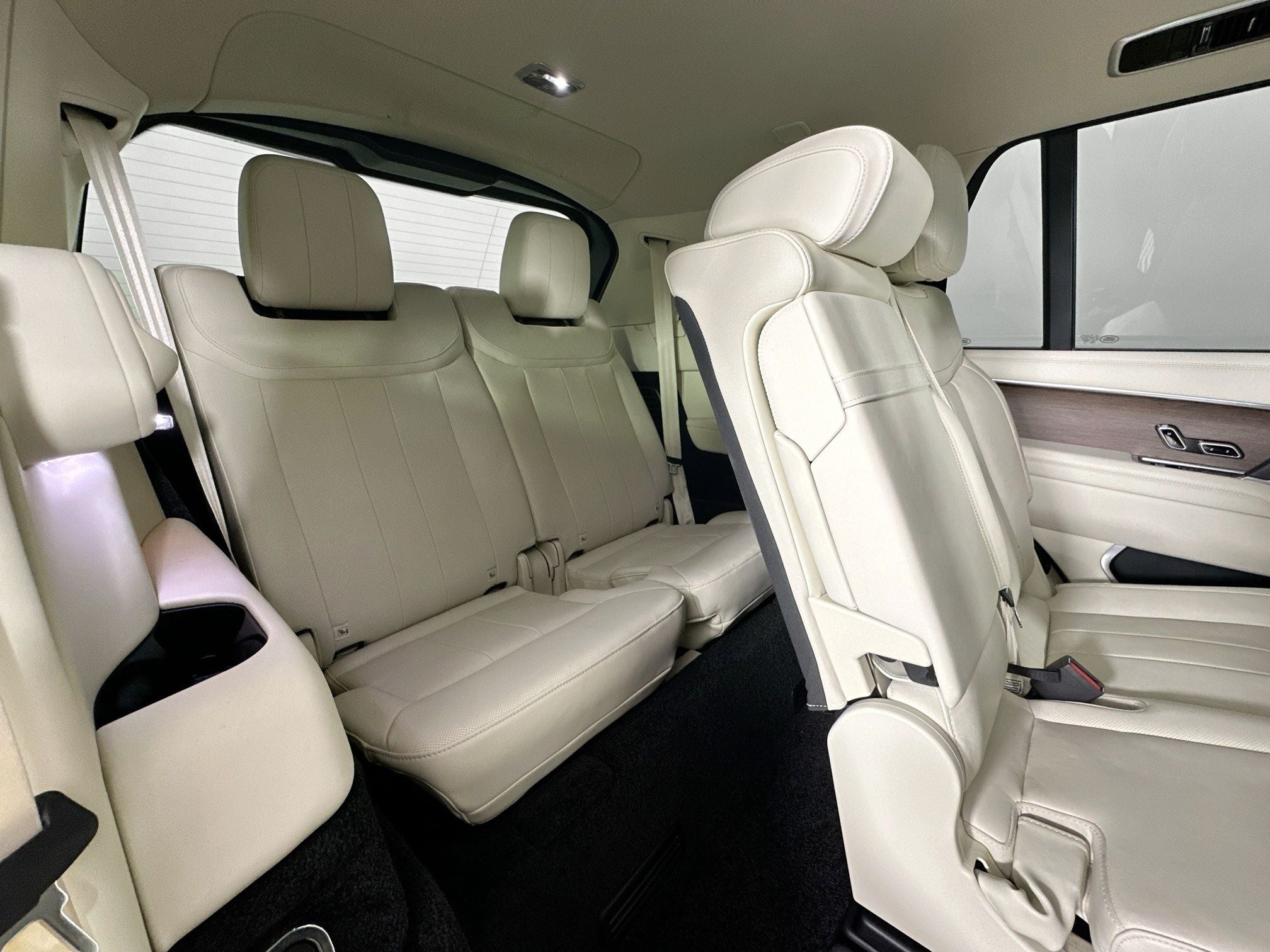 2023 Land Rover Range Rover SE LWB