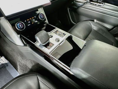 2023 Land Rover Range Rover SE LWB